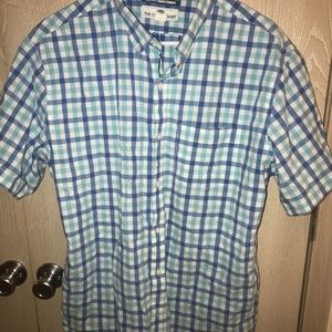 Men’s plaid button down